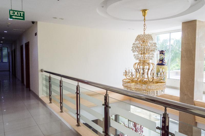 Aviari Hotel Batam Buitenkant foto