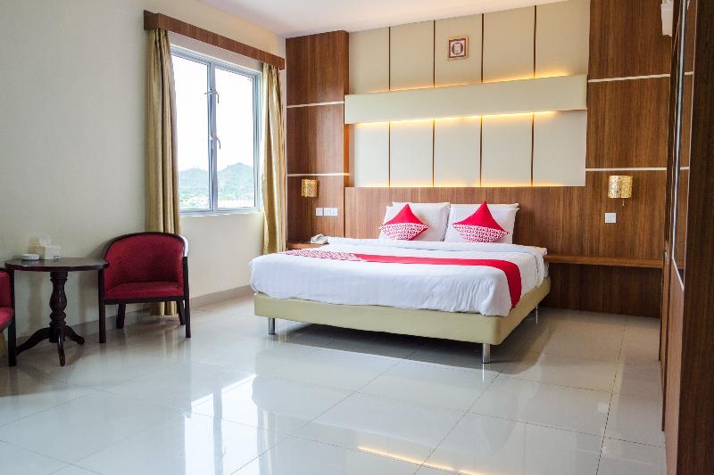 Aviari Hotel Batam Buitenkant foto