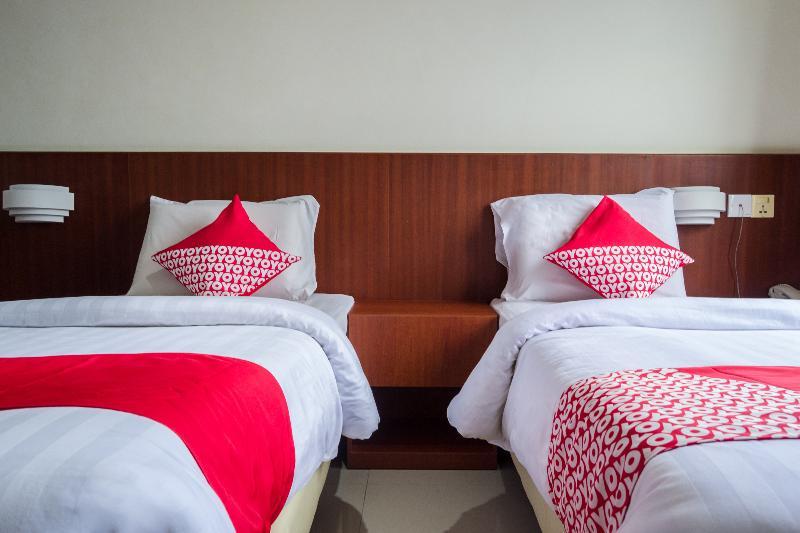 Aviari Hotel Batam Buitenkant foto