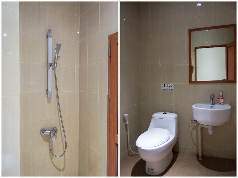 Aviari Hotel Batam Buitenkant foto