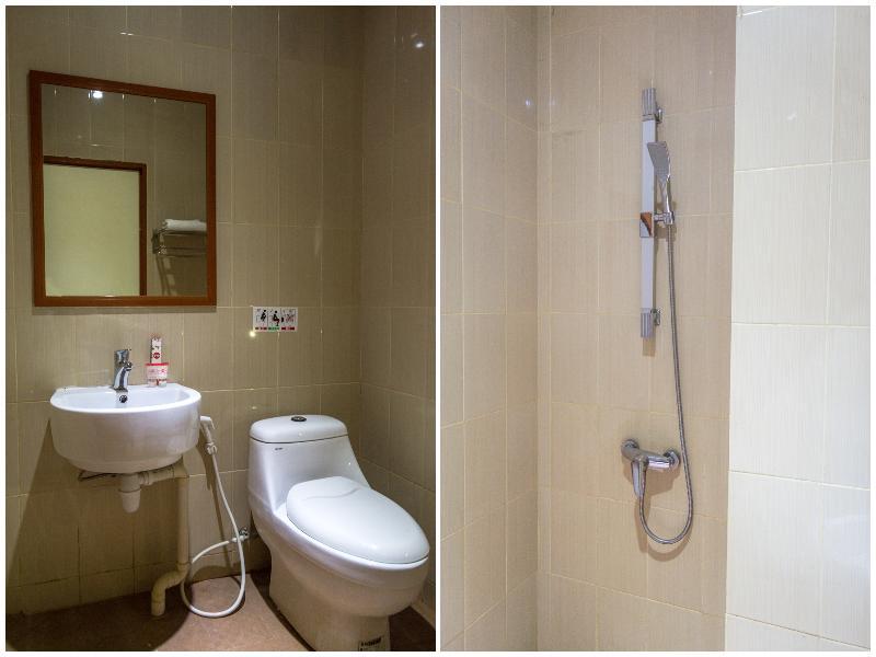 Aviari Hotel Batam Buitenkant foto
