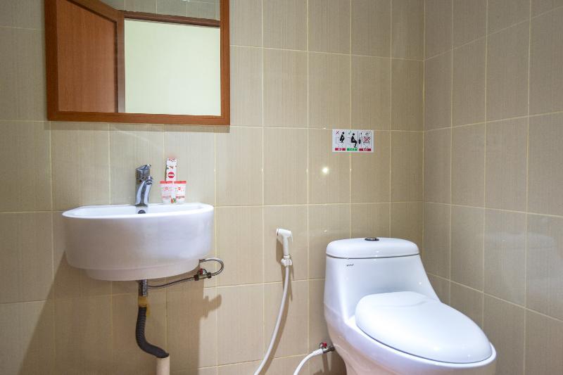 Aviari Hotel Batam Buitenkant foto